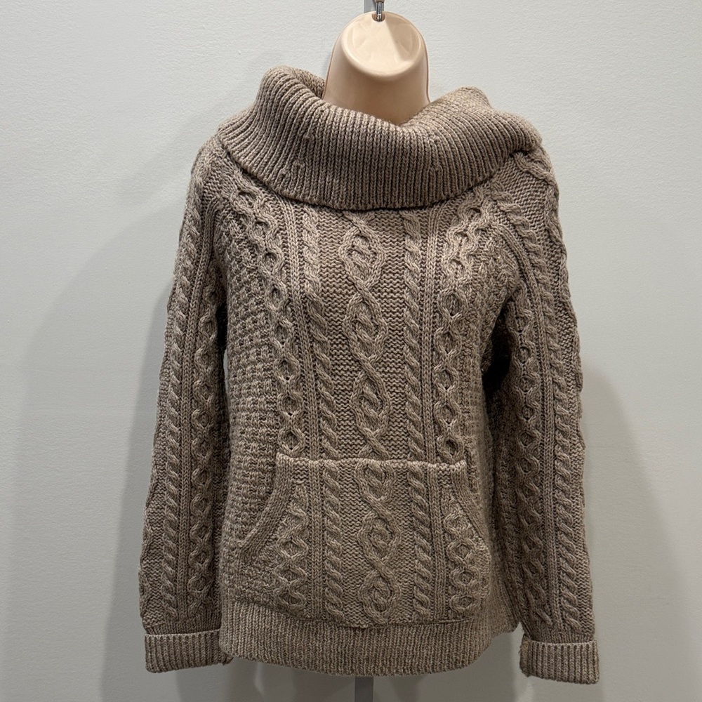 Carraig Donn Brown Cable Knit Turtleneck Sweater Women Wool Casual Chic